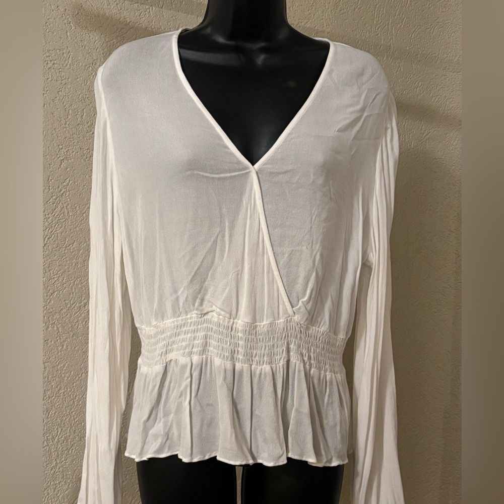 Express Cream Long Sleeve Blouse